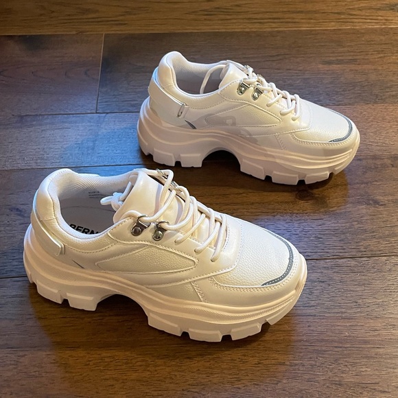 Chunky Sneakers - Picture 2 of 12